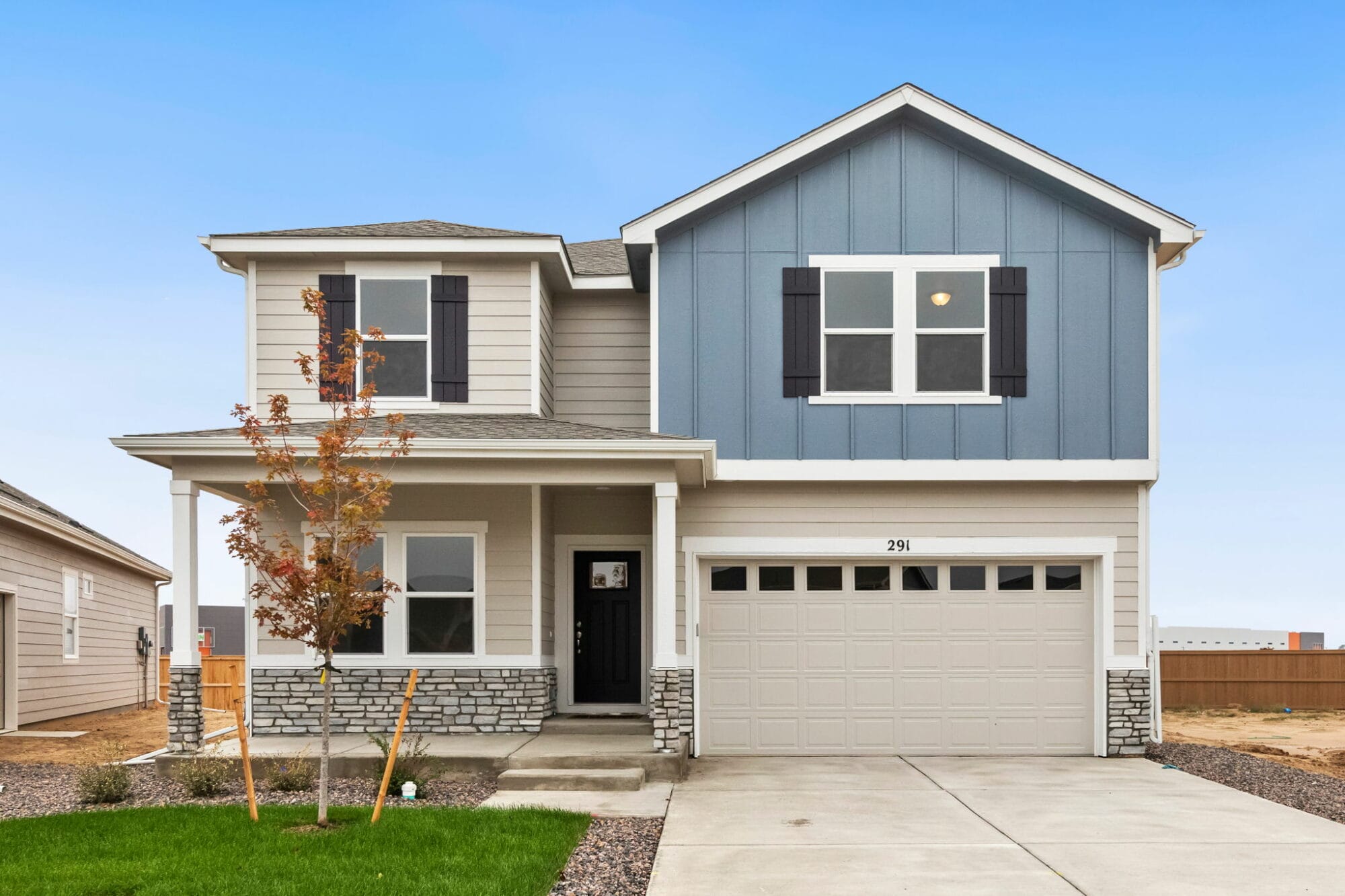 Lochbuie Station - View Homes